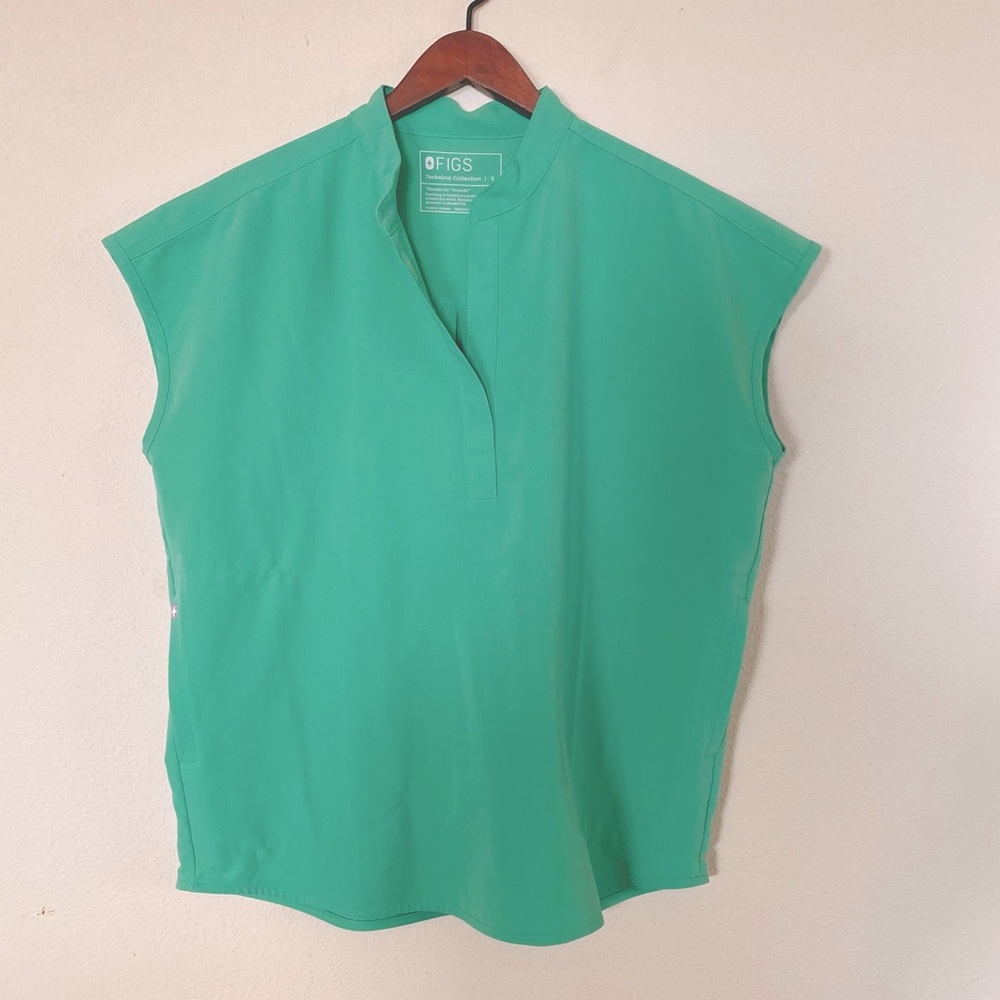 Figs Surgical Green Rafaela Scrub Top Size Small